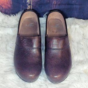 Dansko Brown Tooled Leather Floral Clogs - Women's Size 40 (9.5 US)